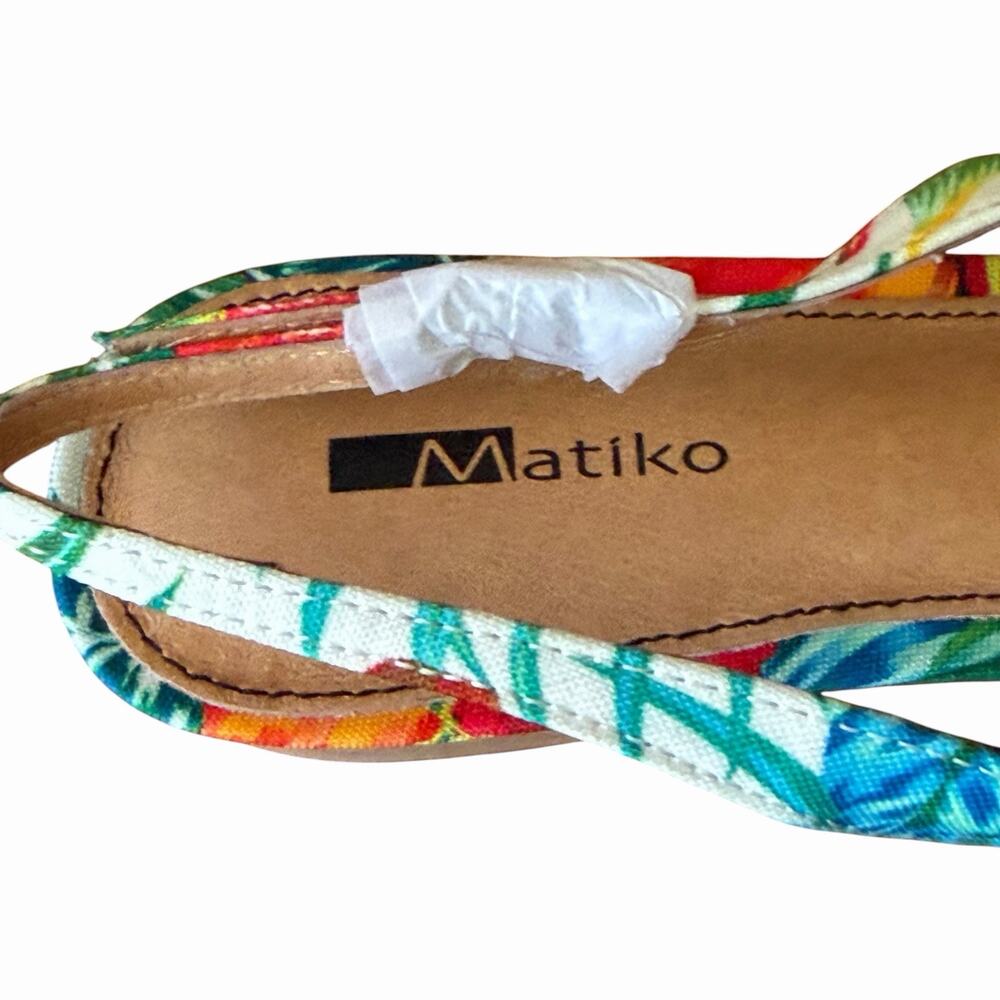 Matiko Hawaiian Floral Slingback Pointed Toe Flats Size 36 Tropical Print NIB - Picture 10 of 16